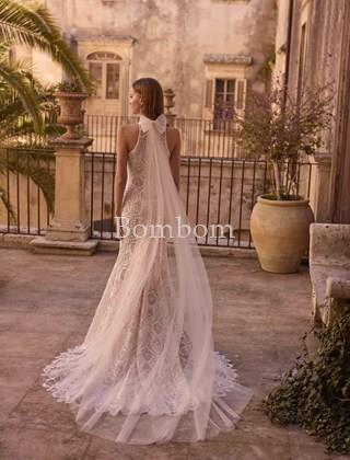Vestido de novia corte sirena cuello halter crochet - Imagen 2