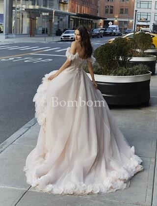 Vestido de novia rosa palo falda desmontable - Imagen 1